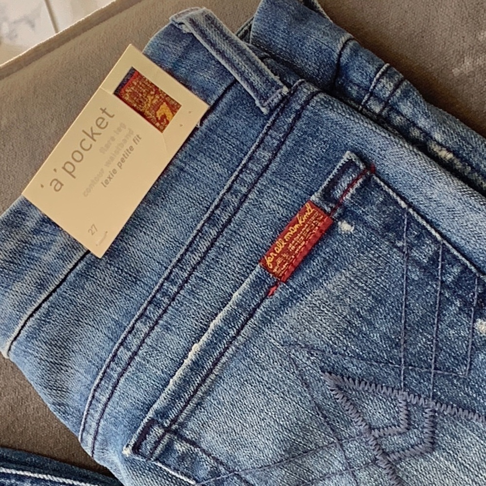NWT 7 For All Mankind Lexi Petite Fit 27W Jeans